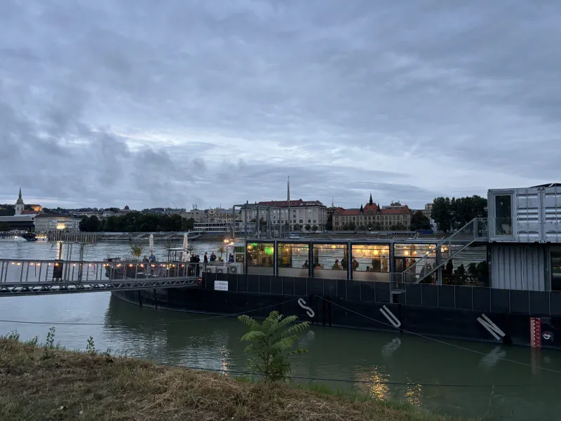 Sundeck Pub