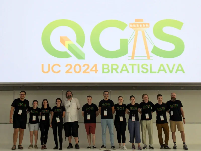 The organizing team.